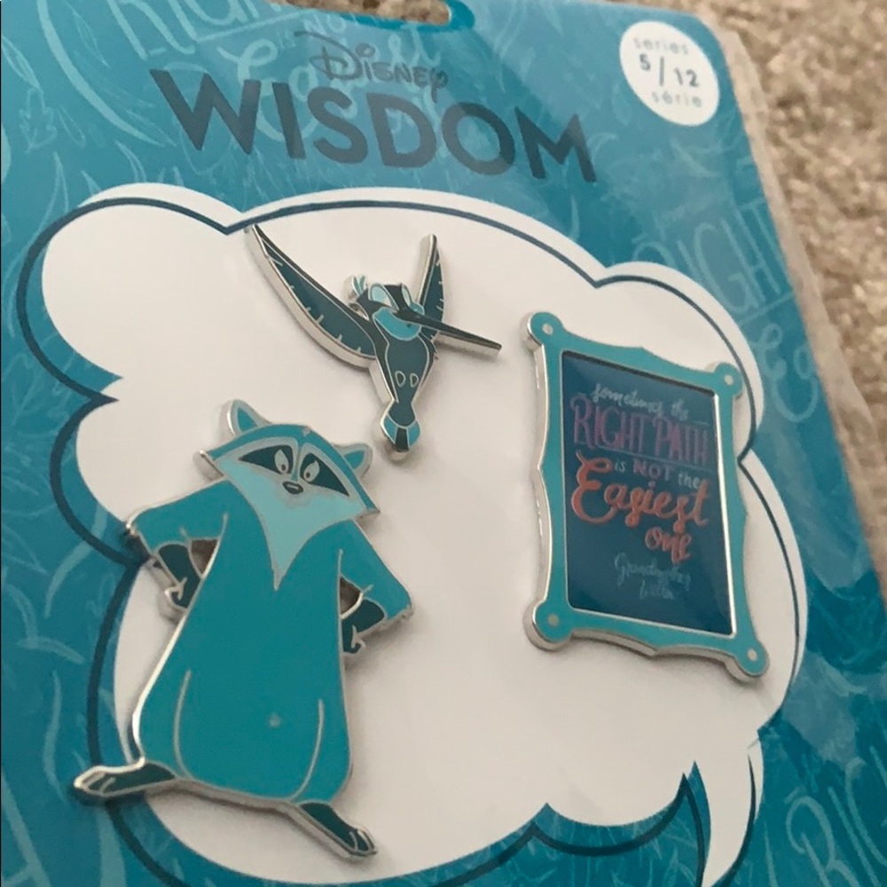 Disney Store Disney Wisdom Meeko Pin Set - Picture 3 of 3